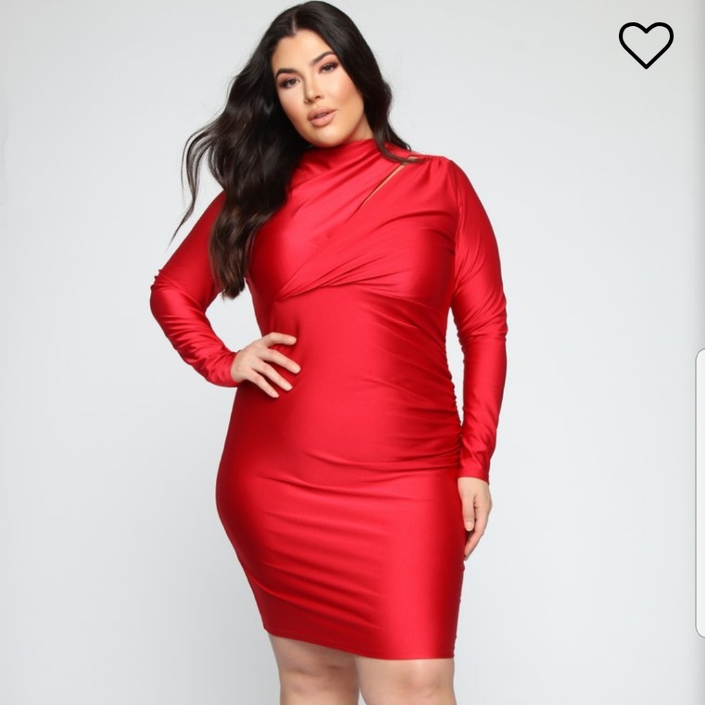 Dress - Picture 6 of 7